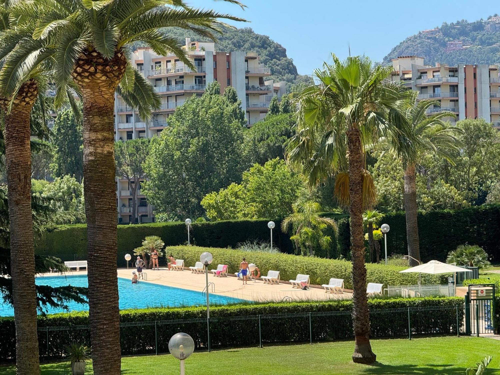 My Resid Appart Cannes Vue Marina Et Vue Montagne Mandelieu-la-Napoule Exterior foto