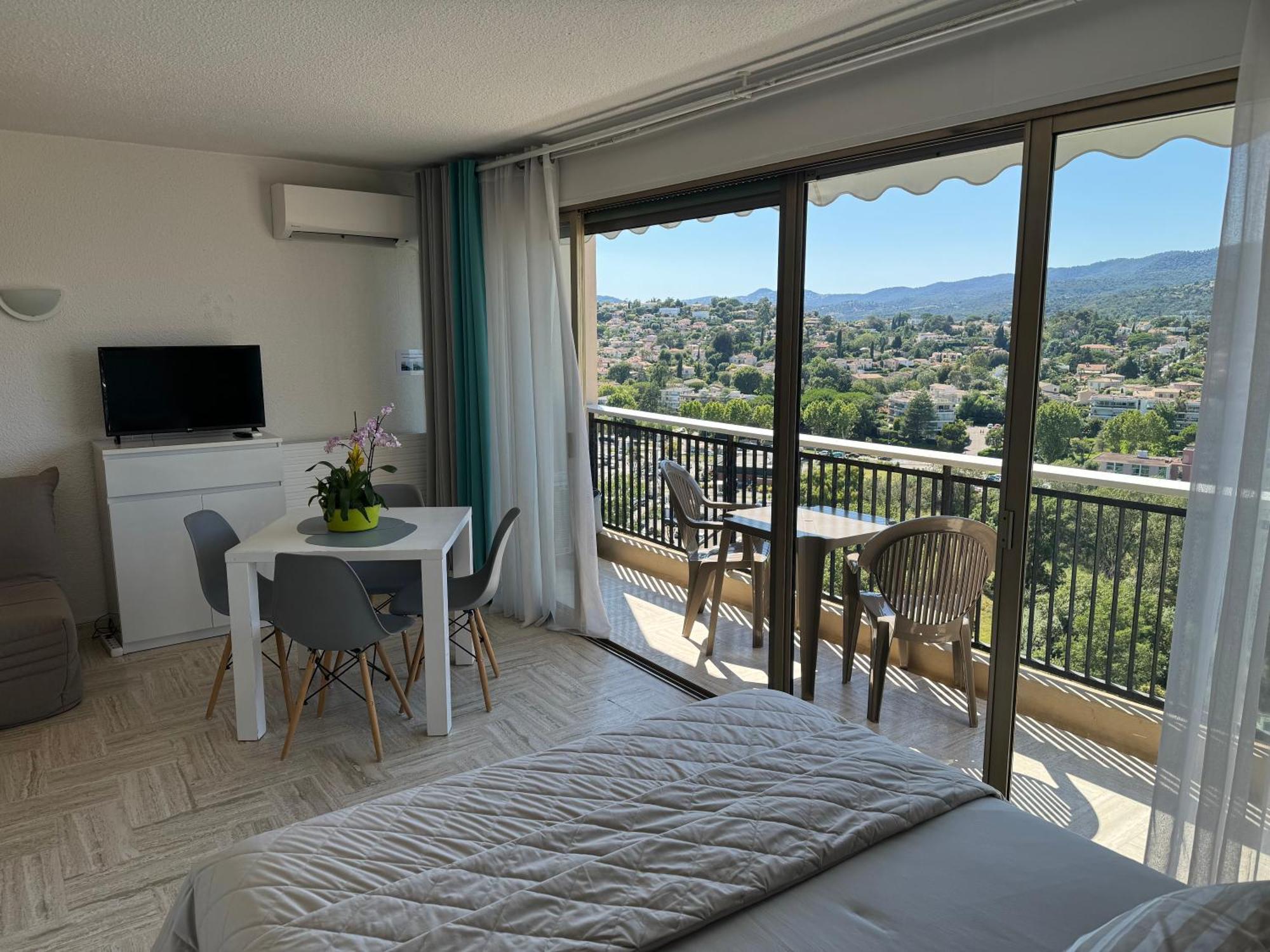 My Resid Appart Cannes Vue Marina Et Vue Montagne Mandelieu-la-Napoule Exterior foto